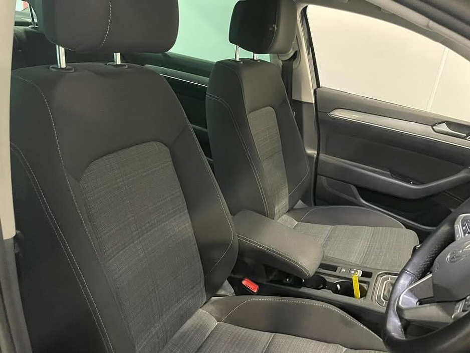 2022 Volkswagen Passat BUSINESS 2.0 TDI MANUAL 6SPEED FWD 150 4DR €27,900