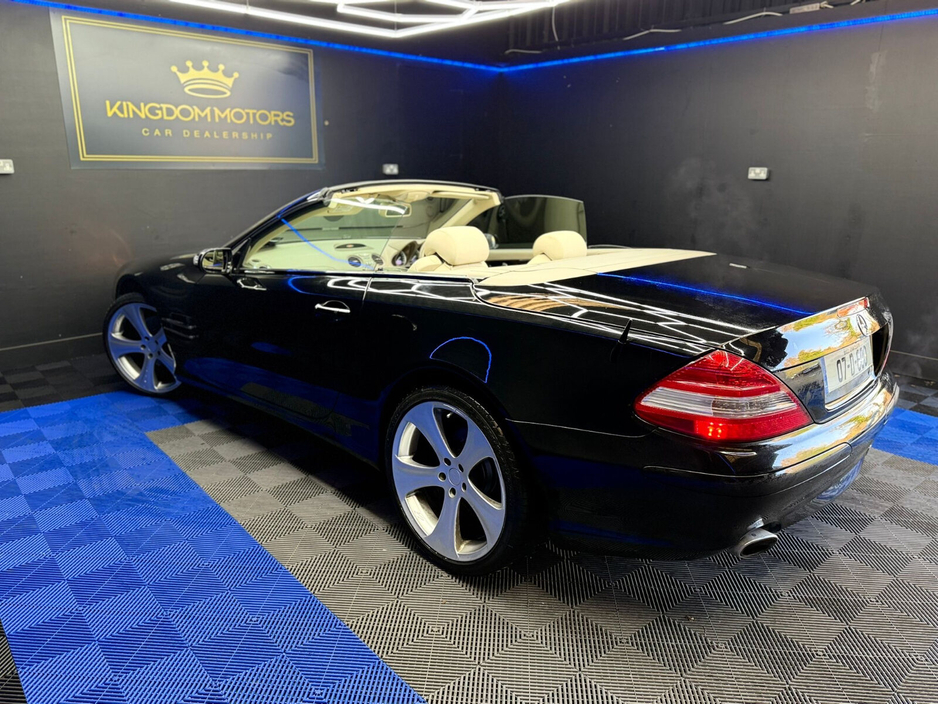 2007 Mercedes-Benz SL Class SL 350 €21,700