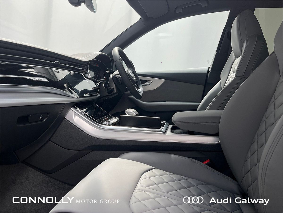 2026 Audi Q8 From €869 p/m PCP 3.0TFSIe 388BHP S LINE QUATTRO AUTO - PAN ROOF - VALCONA LEATHER - 22 €119,900