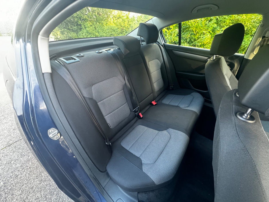 2012 Volkswagen Passat 1.6 TDI TRENDLINE BLUEMOTION TECHNOLOGY €6,999