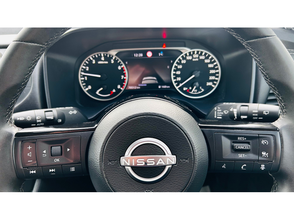 2024 Nissan Qashqai FULL LEATHER HEATED SEATS & PANORAMIC ROOF €27,995