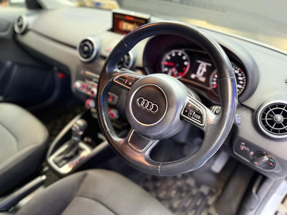 2016 Audi A1 1.0TFSI 95HP S Tronic €13,499