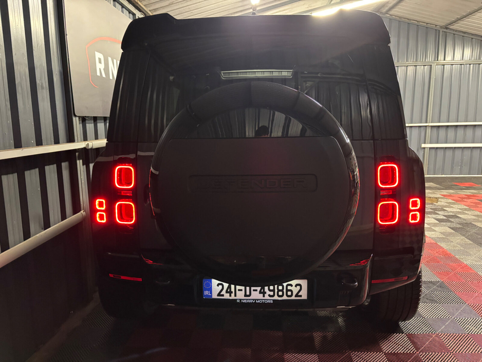 2024 Land Rover Defender 110 2.0 Si4 PHEV S €89,950