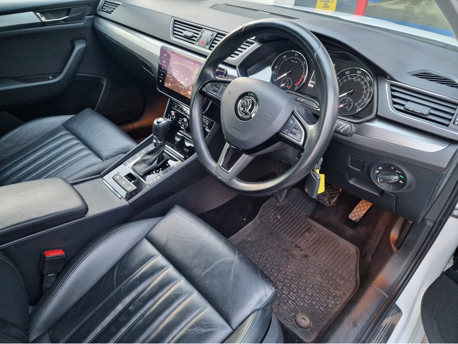 2017 Skoda Superb EXECUTIVE 2.0 TDI DSG-LOW MILEAGE €18,350