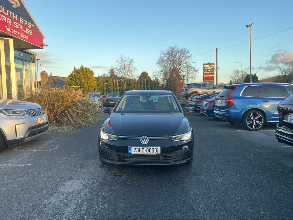 2023 Volkswagen Golf LIFE TDI €29,995