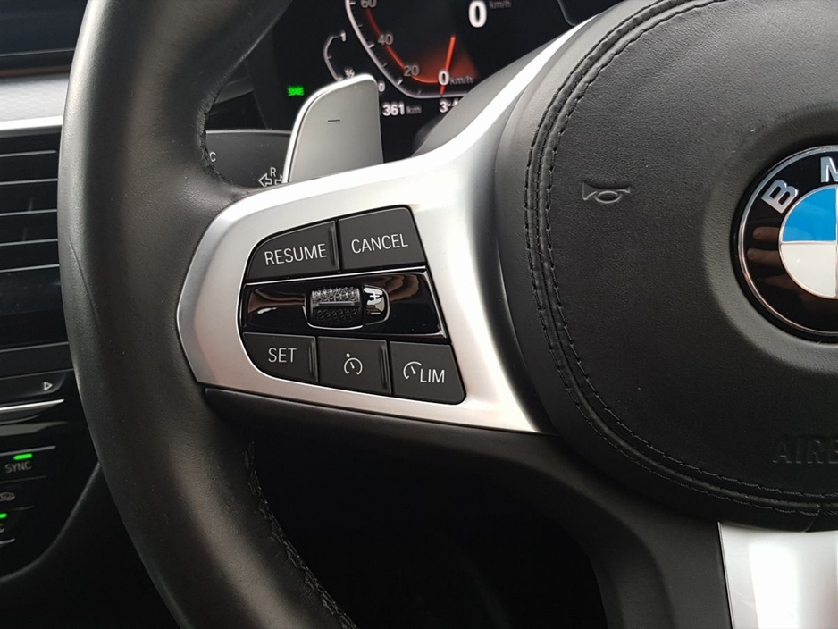 2020 BMW 5 Series 520d M Sport €34,995