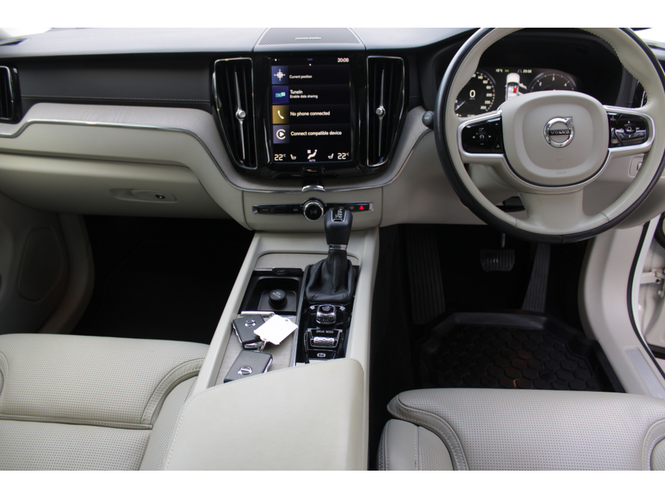 2020 Volvo XC60 2.0D4 INSCRIPTION 5DR ESTATE AUTO // 1 OWNER CAR // AS NEW CONDITION THROUGHOUT // BUY WITH CONFIDENCE AA AND SIMI APPROVED DEALER 2025 // FINANCE ARRANGED // €35,950