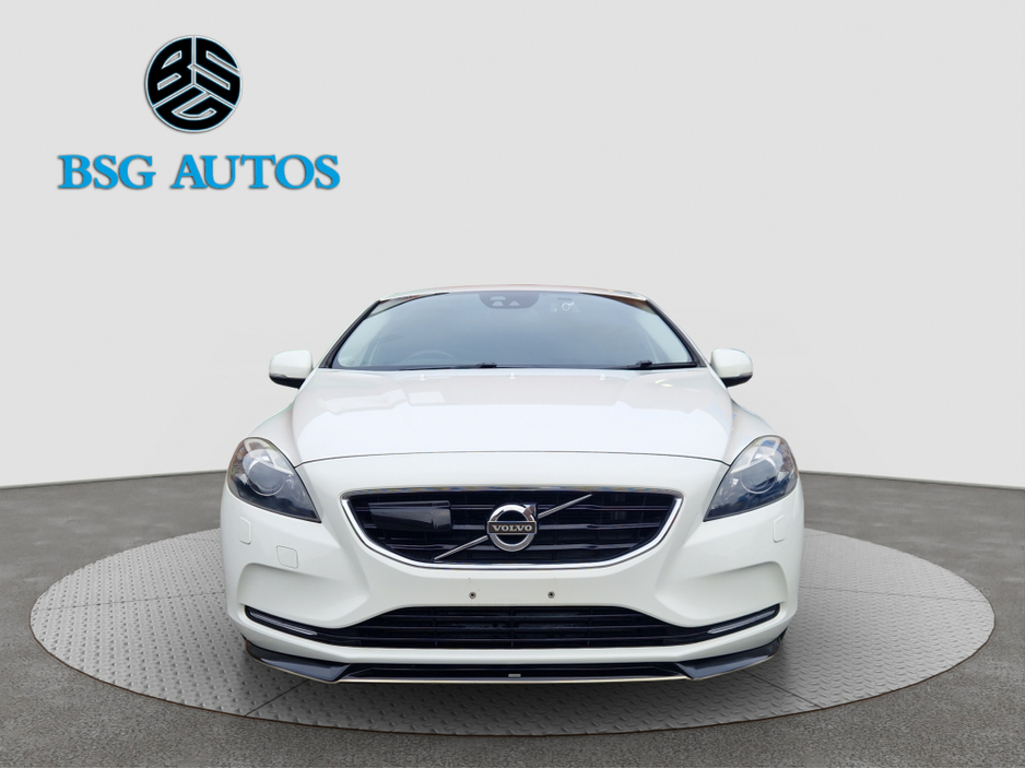 2015 Volvo V40 2015 T4 1.6 AUTOMATIC €12,495