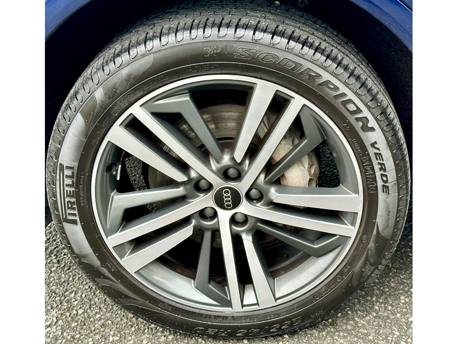 2023 Audi Q5 ++LOW KM++ TFSIe 50 QUATTRO  S LINE €49,950