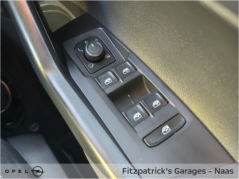 2023 Volkswagen Polo 1.0 TSI 95HP Life DSG (Price includes €1,000 Scrappage Allowance) €21,950