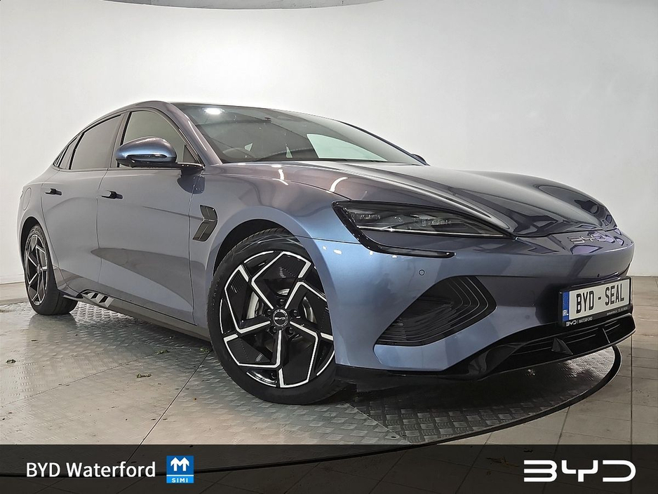 2026 BYD Seal *Finance Rates from 3.5%* Order Now for 261 Delivery DESIGN MODEL - 82.5kWh battery, 313HP, up to 570km range. Features include Adaptive Cruise Control, Heat Pump, 15.6" Electric Rotary Touchscreen, E €48,980