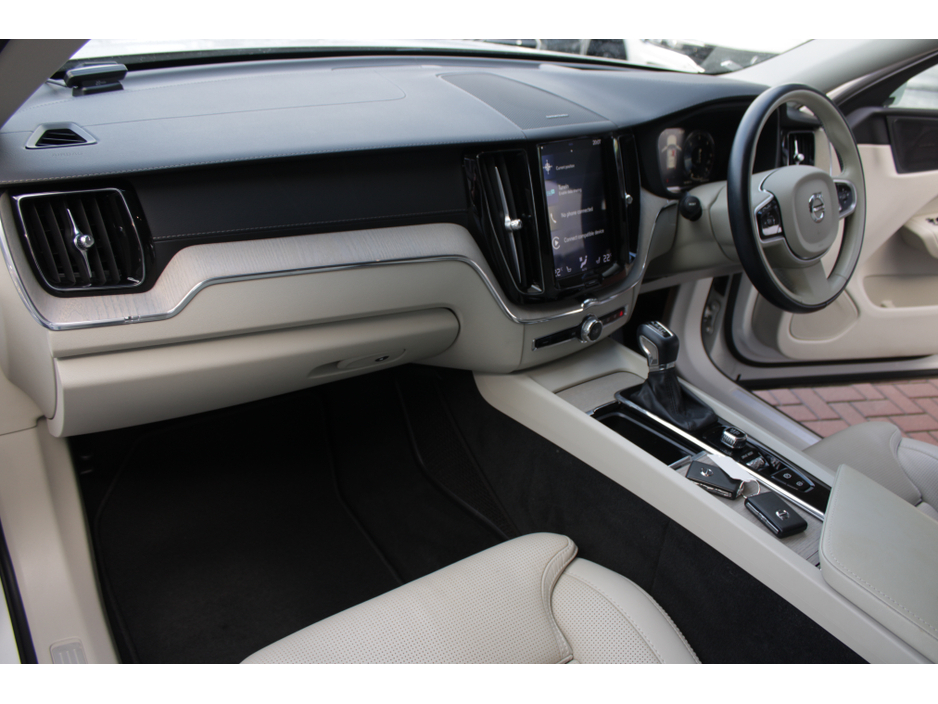 2020 Volvo XC60 2.0D4 INSCRIPTION 5DR ESTATE AUTO // 1 OWNER CAR // AS NEW CONDITION THROUGHOUT // BUY WITH CONFIDENCE AA AND SIMI APPROVED DEALER 2025 // FINANCE ARRANGED // €35,950