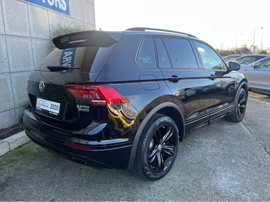 2020 Volkswagen Tiguan R-LINE 4MOTION AUTOMATIC 2.0 DIESEL //HIGH SPEC//360 PARKING CAMERAS//HEAD UP DISPLAY//HEATED FRONT AND REAR SEATS// €34,950