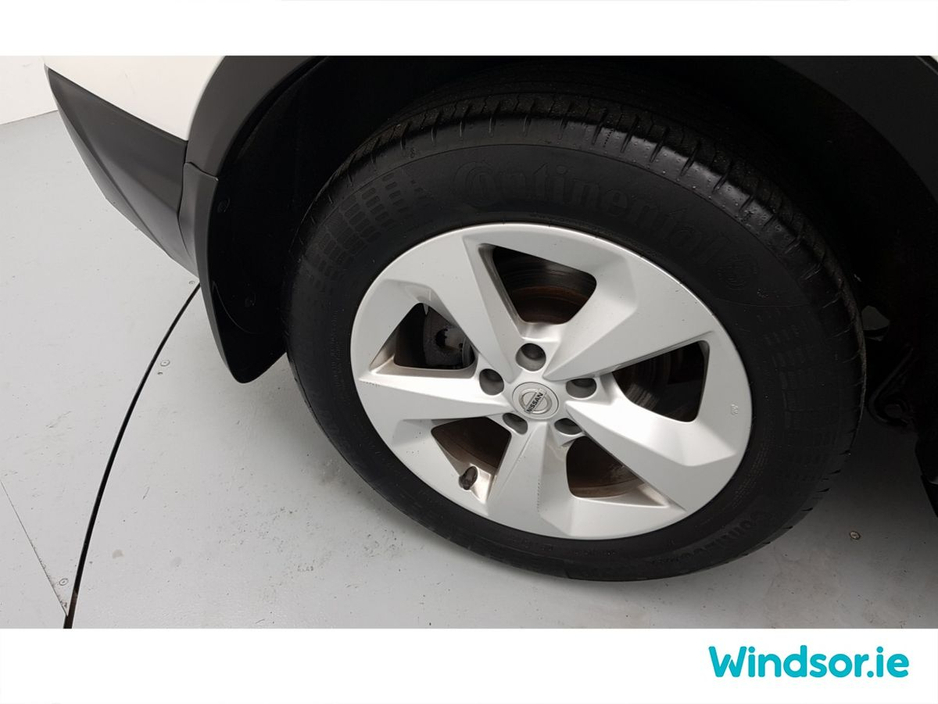 2020 Nissan Qashqai 1.3 PET SE €22,495