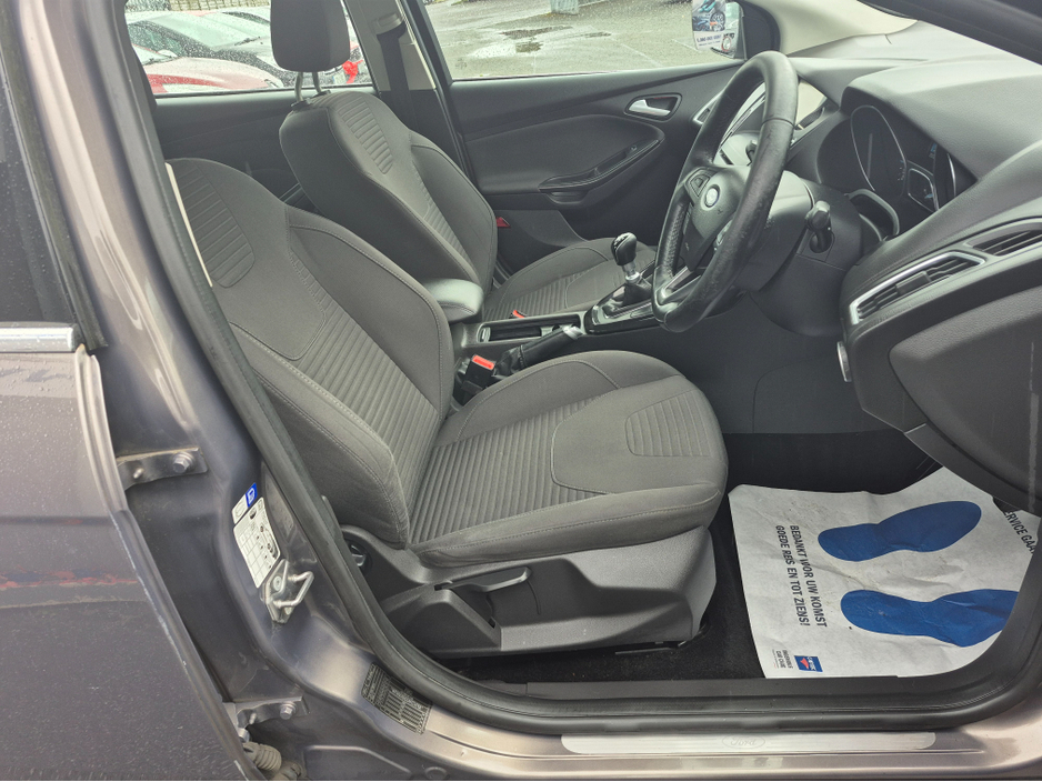 2015 Ford Focus TITANIUM 1.6 TDCI 95PS 4DR €6,999