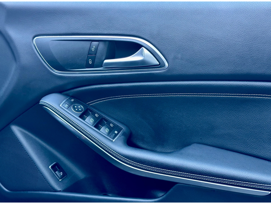 2018 Mercedes-Benz CL Class 180 URBAN AUTO 4DR €19,950