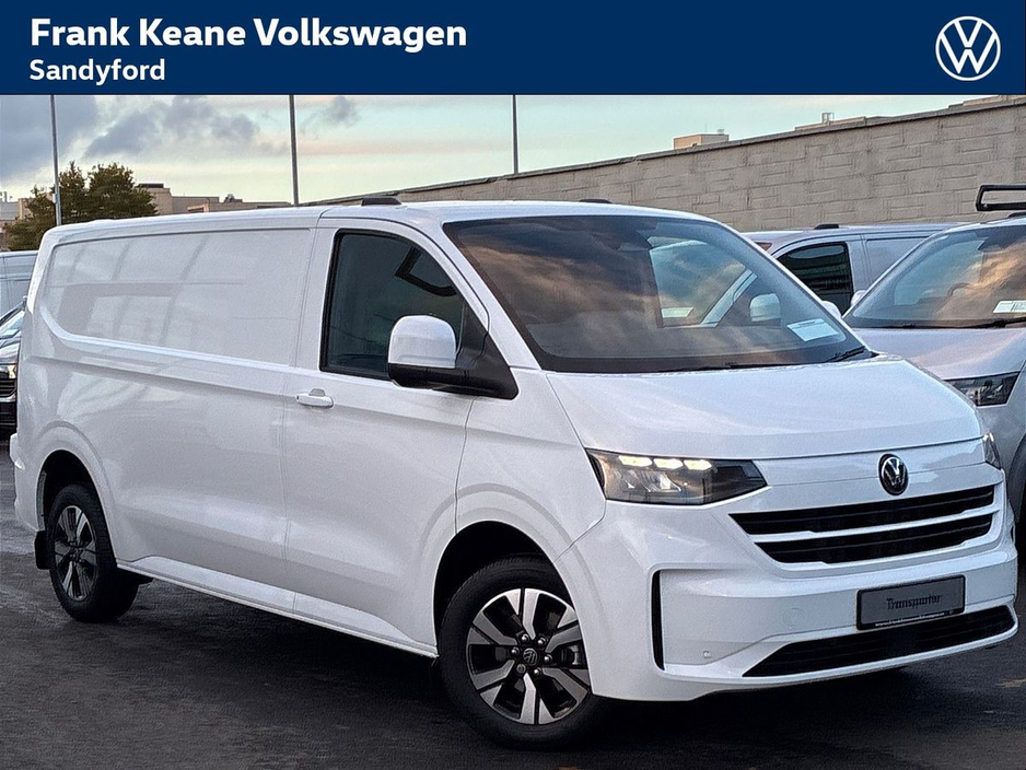 2026 Volkswagen Transporter HIGHLINE AUTO 30 LWB 150BHP *5 YEAR WARRANTY* *0% FINANCE AVAILABLE* *17" MONTE CARLO ALLOYS* *BODY COLOUR CODED BUMPERS* *APPLE CARPLAY/ANDROID AUTO* *REAR VIEW CAMERA* *FRONT AND REAR PARKING SENSOR €38,140