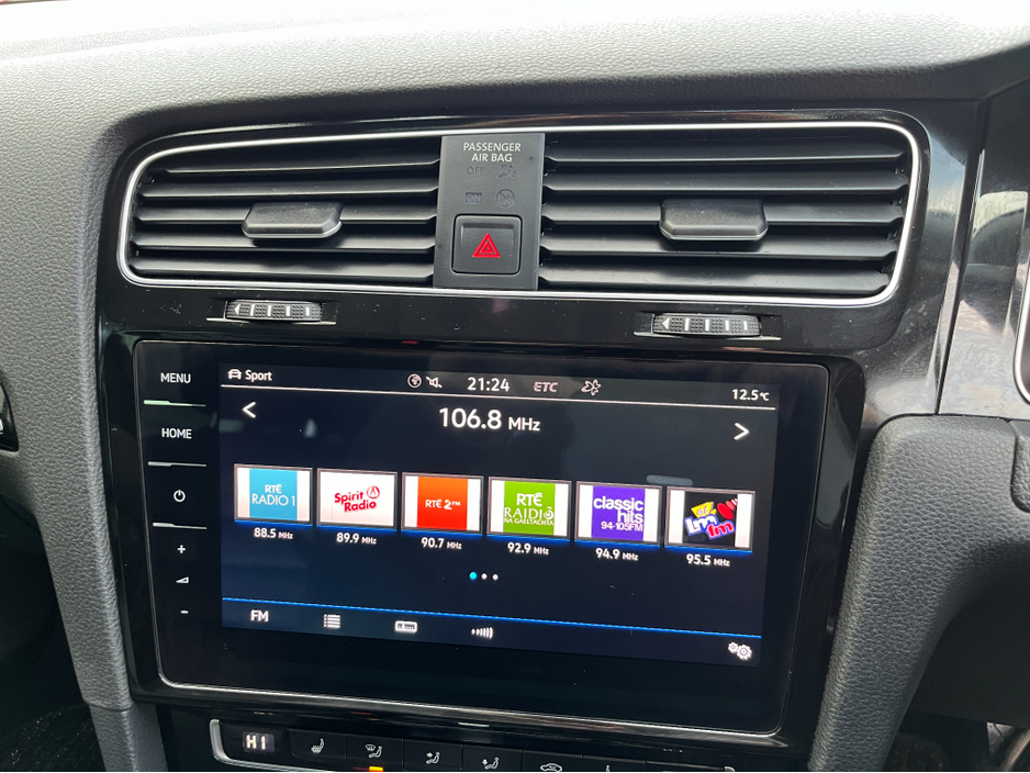 2020 Volkswagen Golf HIGHLINE MEISTER AUTOMATIC 1.4 PETROL //ONLY 7576 MILES//MASSIVE SPEC//DYNAUDIO SOUND SYSTEM//HEATED LEATHER SEATS//ELECTRIC DRIVERS SEAT//KEYLESS ENTRY// €24,950