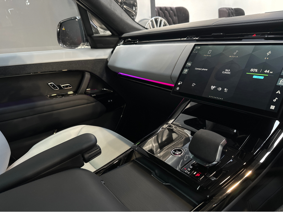 2025 Land Rover Range Rover Sport AUTOBIOGRAPHY P460 E-HYBRID €144,950