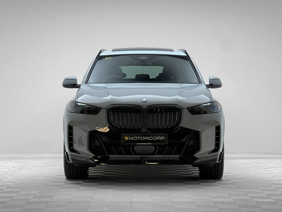 2025 BMW X5 50E M SPORT XDRIVE *PAN ROOF* €102,990