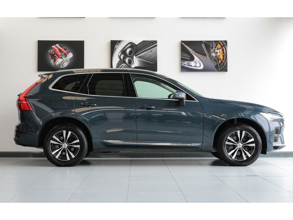 2021 Volvo XC60 T6 Inscription Expression €38,899