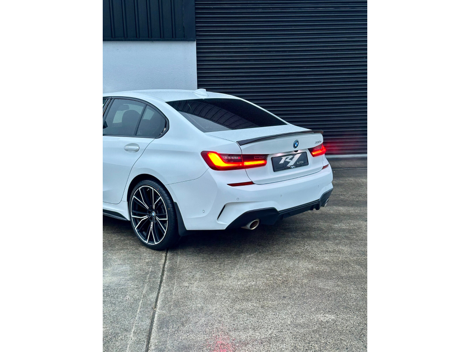 2022 BMW 3 Series  €32,995