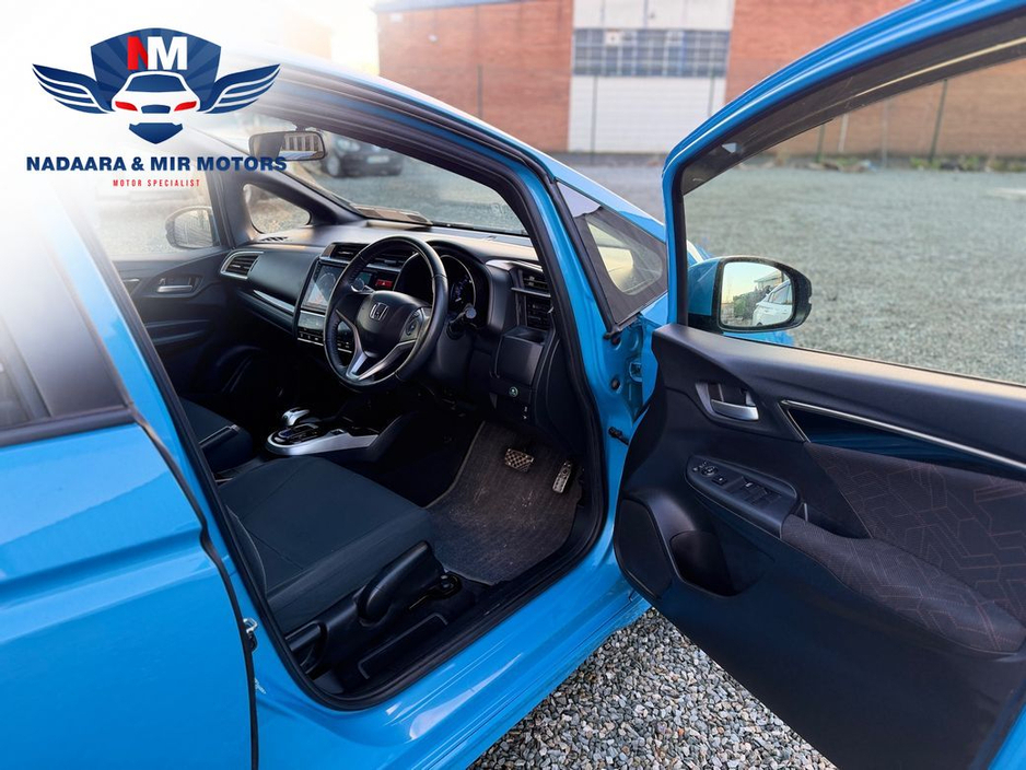 2013 Honda Fit DAA-GP5 €9,499