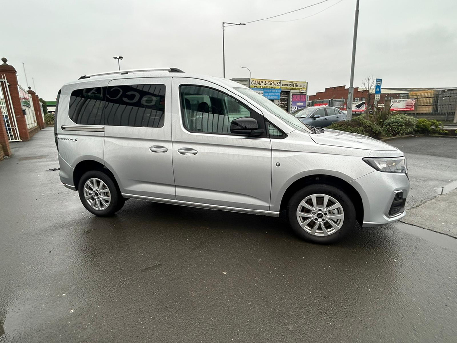 2025 Ford Tourneo Connect RE Freedom  - 4 Seats + wc €41,500