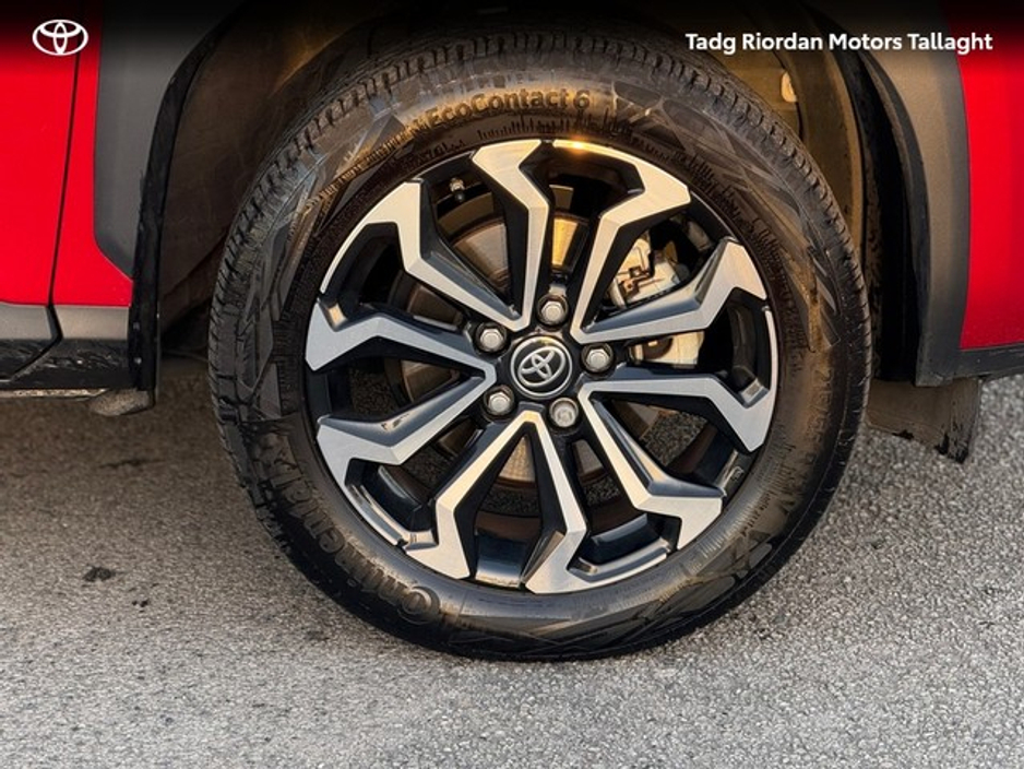 2024 Toyota Yaris Cross YARIS CROSS LUNA SPORT €30,450