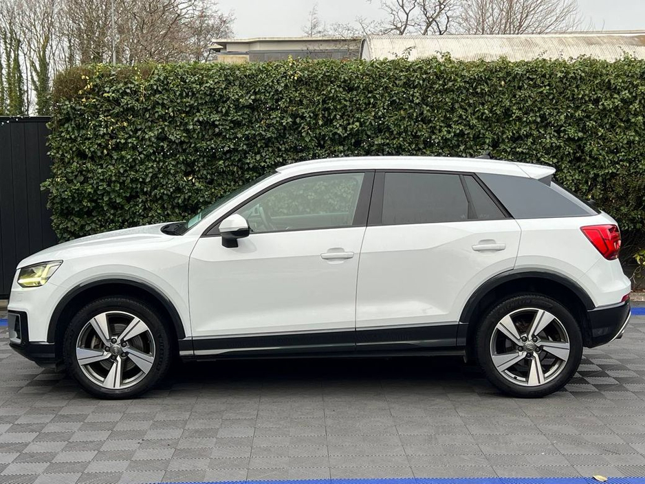 2018 Audi Q2 SPORT 1.0 TFSI AUTO // AMBIENT LIGHTING // APPLE CARPLAY/ANDROID AUTO // HEATED SEATS €20,950
