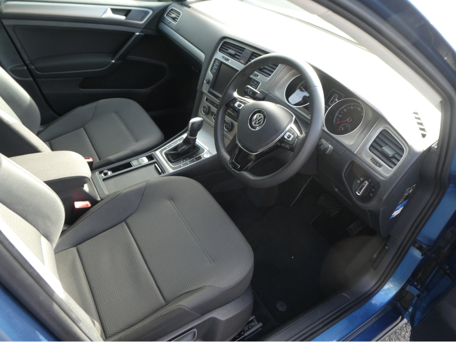 2015 Volkswagen Golf with NCT €13,950