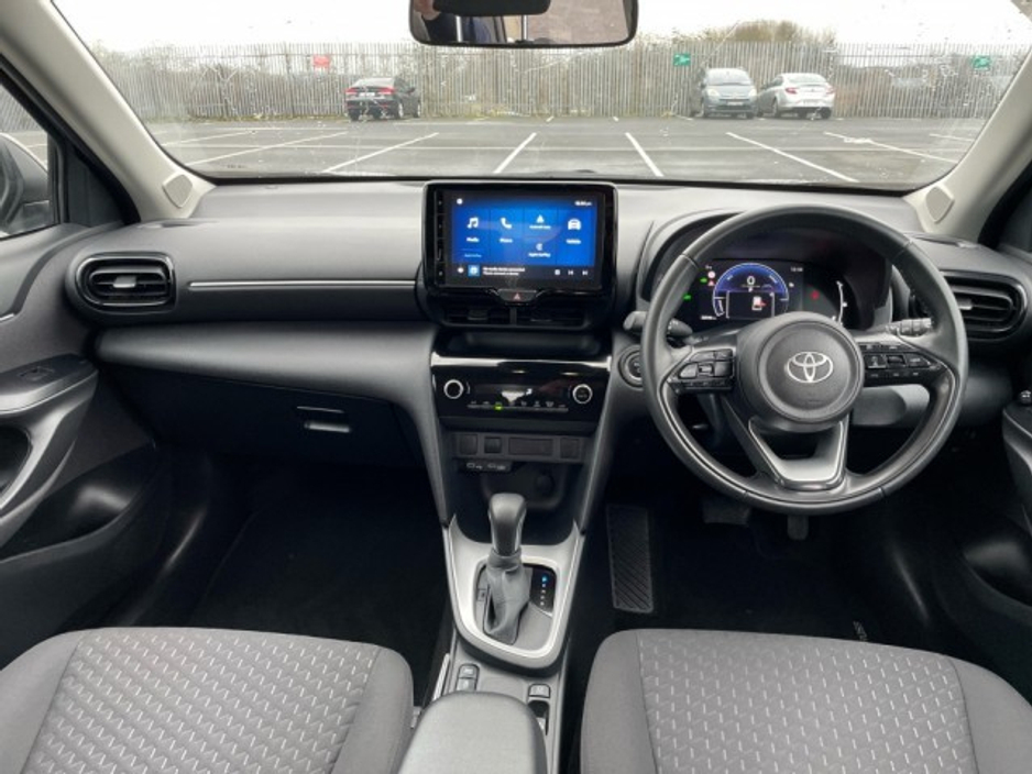 2025 Toyota Yaris Cross - Save EUR 4,100 - Luna + 2 FREE Services Included - 1.5 Hybrid - Automatic - EUR 180 Tax // Remote Central Locking // Front Electric Windows // Rear Electric Windows // Electric Mirrors // Finger Tip €29,865