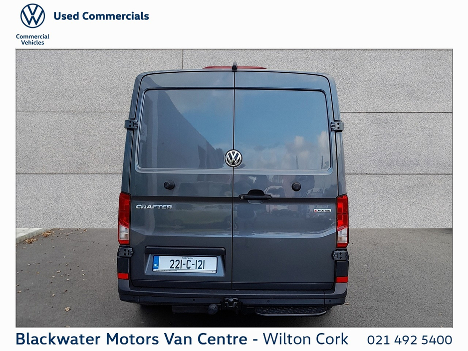 2022 Volkswagen Crafter VAN 35 2.0TDI 177BHP MEDIUM WHEEL BASE HIGHLINE AUTOMATIC 4-MOTION WITH TOWBAR & HEATED SEATS (VAT INVOICE) €32,516