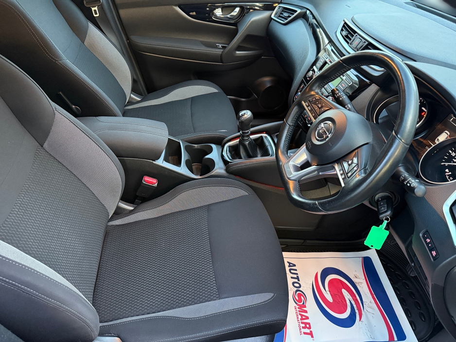 2018 Nissan Qashqai ACENTA 1.5 DCI 110 BHP **NEW MODEL**ONE UK OWNER**€180 TAX**FSH**MINT** €13,450