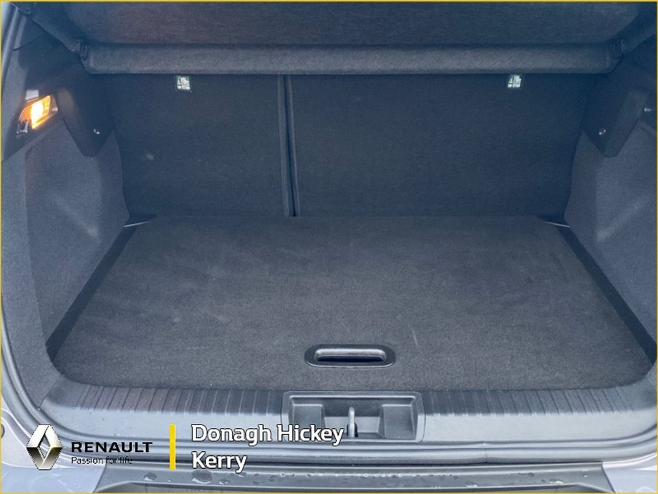 2025 Renault Captur TCe 90 Techno €29,900