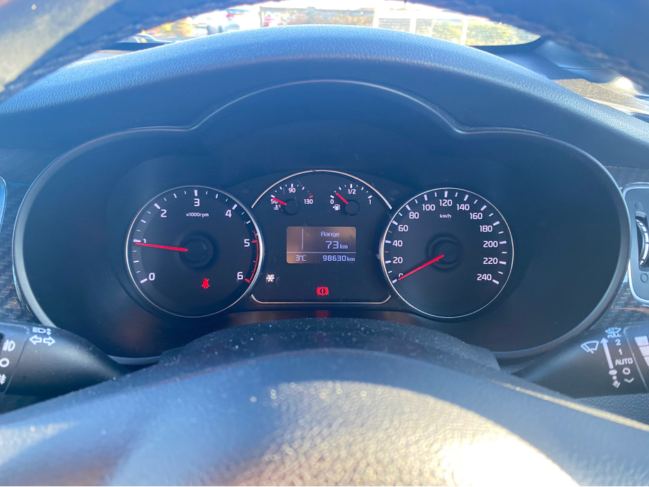 2017 Kia Carens OR RONDO EX 5DR €11,900