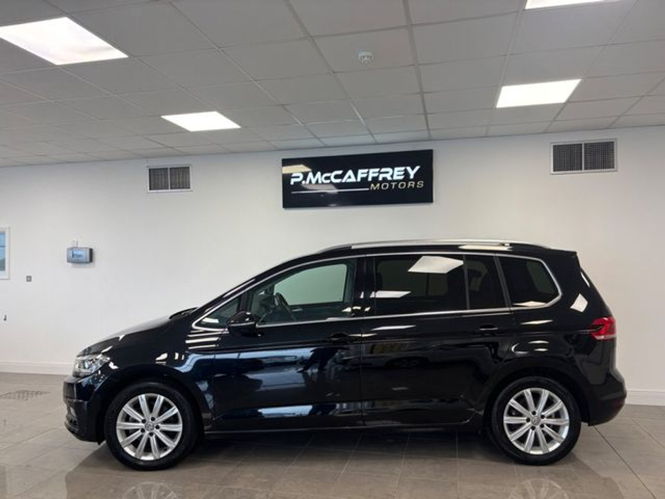 2020 Volkswagen Touran 2.0 TDI 150HP DSG Highline €22,850