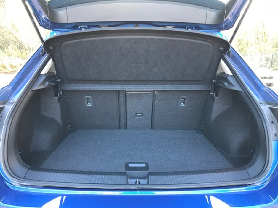 2023 Volkswagen T-Roc LIFE 1.0 TSI MANUAL - GRANDONS €25,995