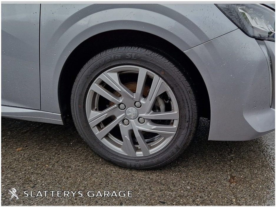 2022 Peugeot 208 1.2 Puretech 75 bhp Active €15,995