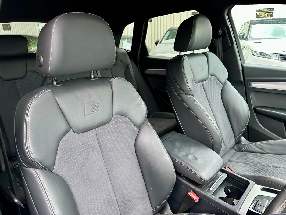 2023 Audi Q5 ++LOW KM++ TFSIe 50 QUATTRO  S LINE €49,950