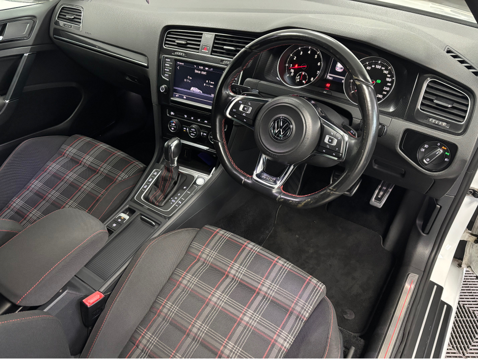 2014 Volkswagen Golf *VOLKSWAGEN GOLF GTI* *DSG* *KEYLESS ENTRT* *LOW MILEAGE* *PARKING SENSORS* *BT AUDIO* *DRIVE MODES* *TRADE INS WELCOME* *6 MONTH WARRANTY* €18,950