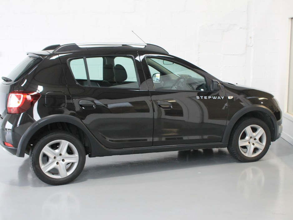 2017 Dacia Sandero Stepway Alternative 1.5 DCI 90 €8,750