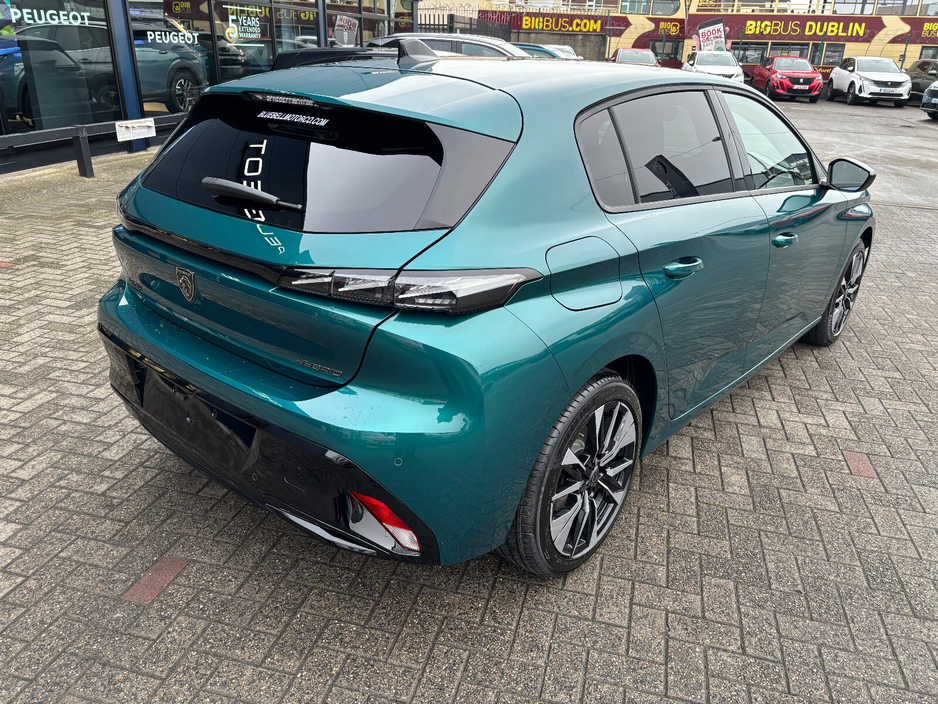 2026 Peugeot 308 1.2 MHEV 145BHP e-DCS6 Allure €35,100