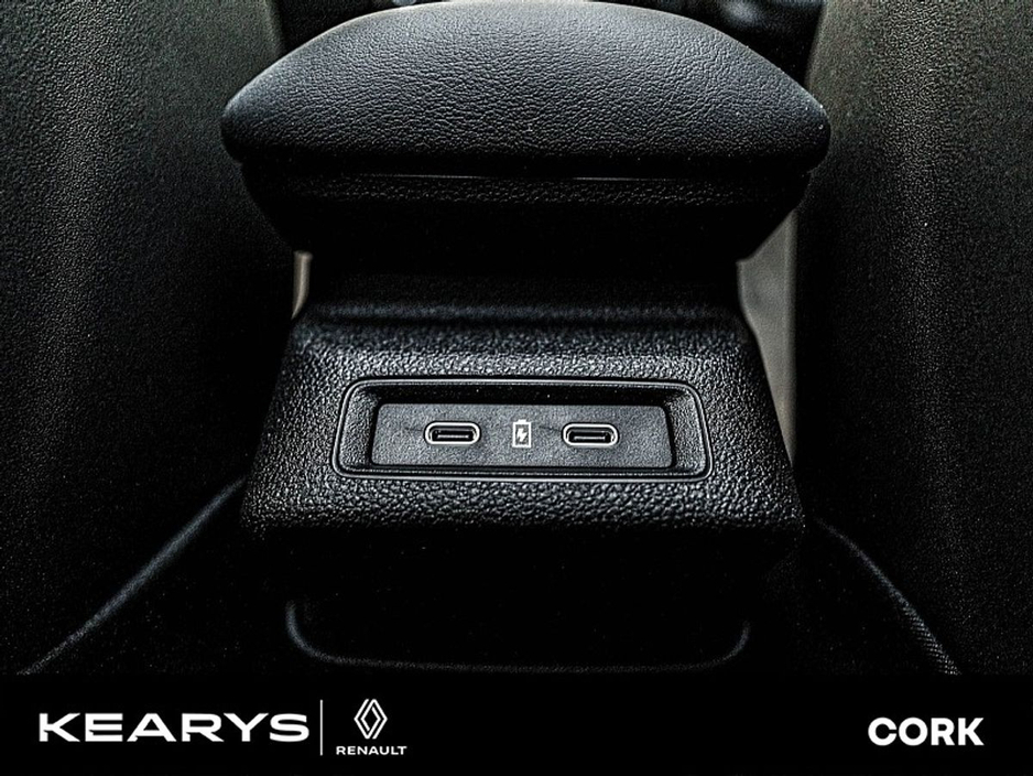 2025 Renault 4 iconic 52kWh 150hp