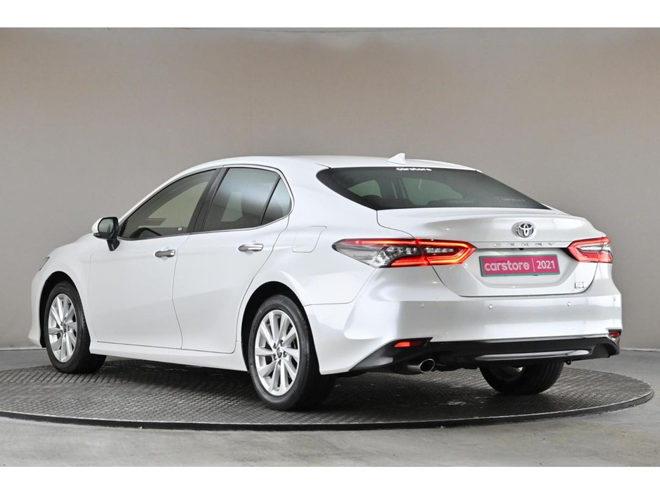 2021 Toyota Camry 2.5 HYBRID *REVERSE CAM*PEARL PAINT*PARK SENSORS* €30,490
