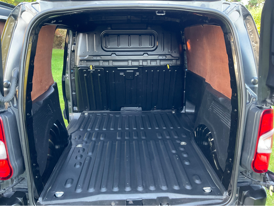 2019 Peugeot Partner PROFESSIONAL L1 BHDI €13,950