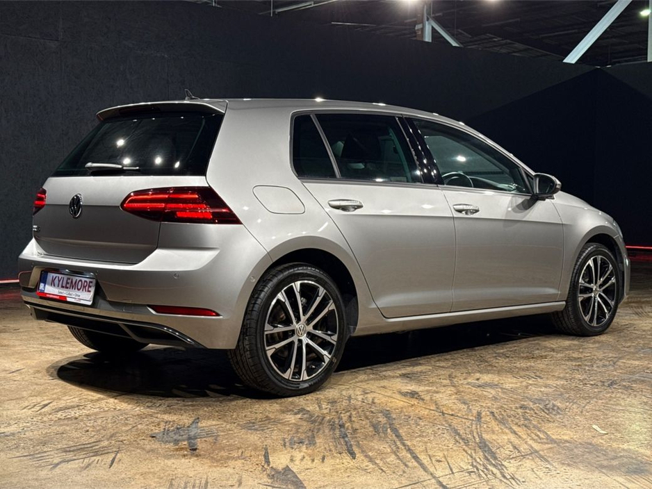 2020 Volkswagen Golf COMFORT LINE MEISTER - UPGRADED FACTORY ALLOYS - CRUISE CONTROL - REVERSE CAMERA - DIGITAL DASH €21,950