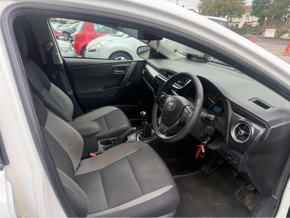 2019 Toyota Auris 1.4 D-4D TERRA 4DR €7,490