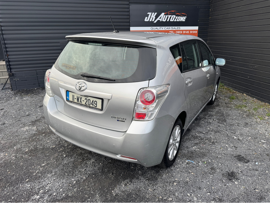 2011 Toyota Corolla Verso 2.0 D-4D LUNA 7 SEATER €5,495