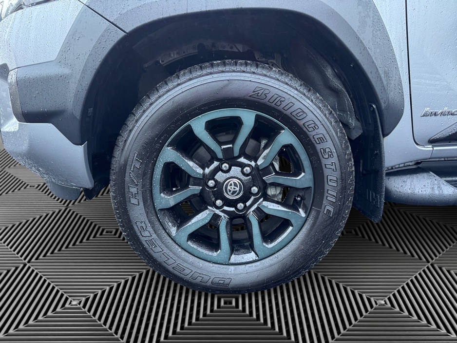 2024 Toyota Hilux *NO VAT* 2.8 INVINCIBLE AUTO #319 €51,999